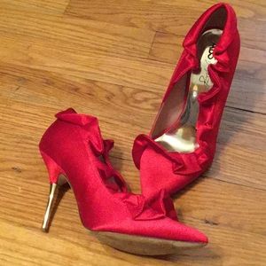 ABS ALLEN SCHWARTZ red satin stilettos